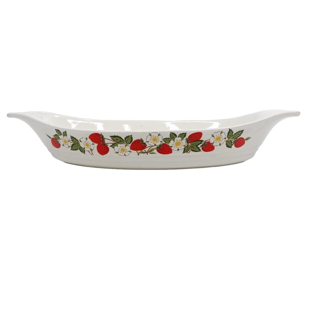 Sheffield Strawberries N Cream Casserole Baking Dish Oval Lug Handle Stoneware